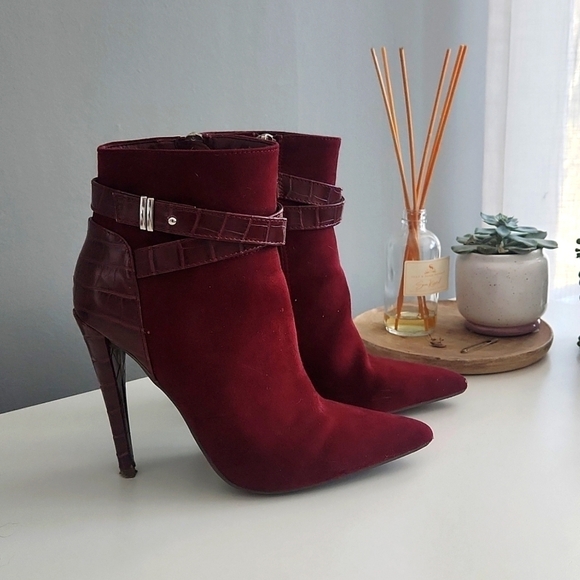 JustFab heeled booties size 6 burgundy - Picture 1 of 3